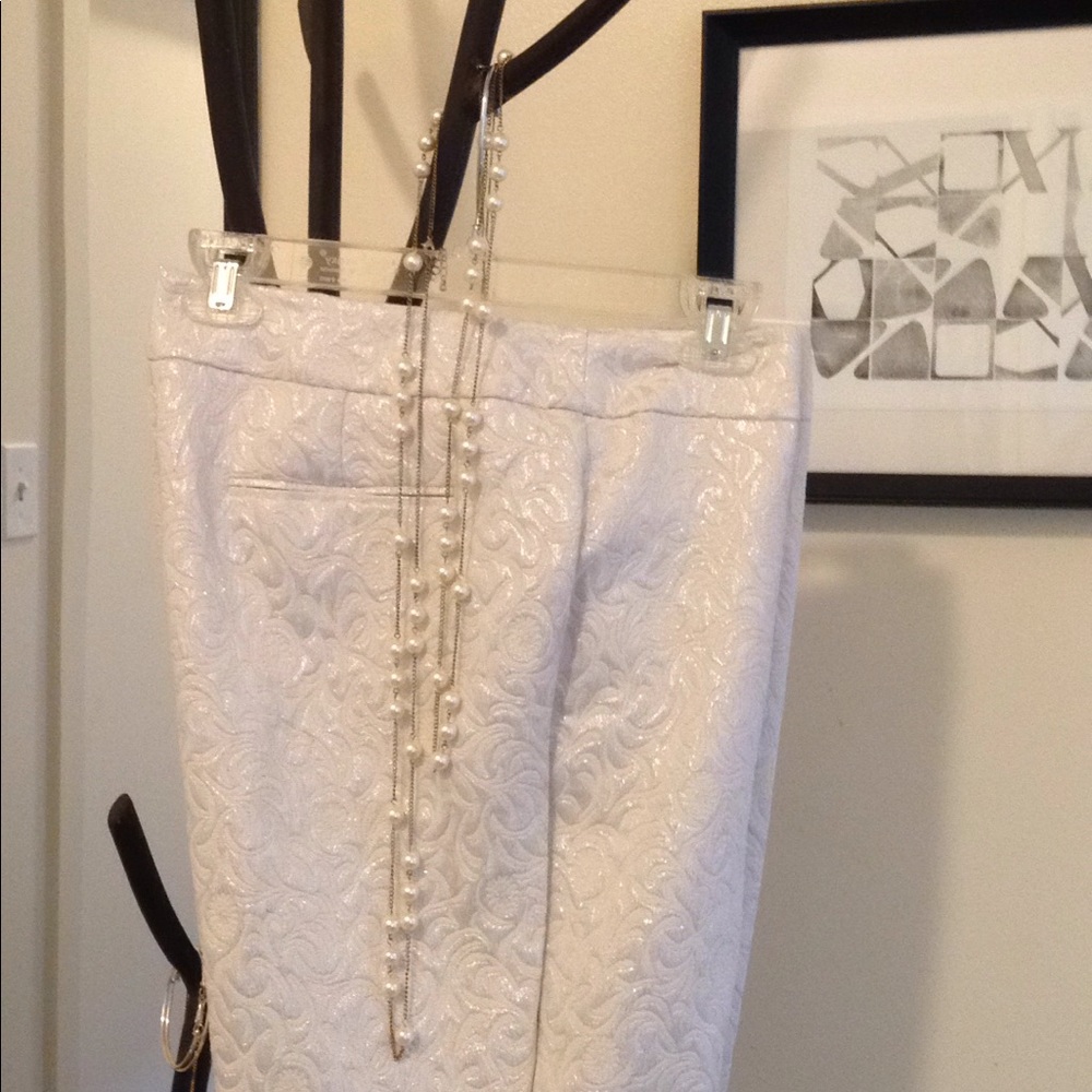 Ann Taylor Silver and White Crop Pant